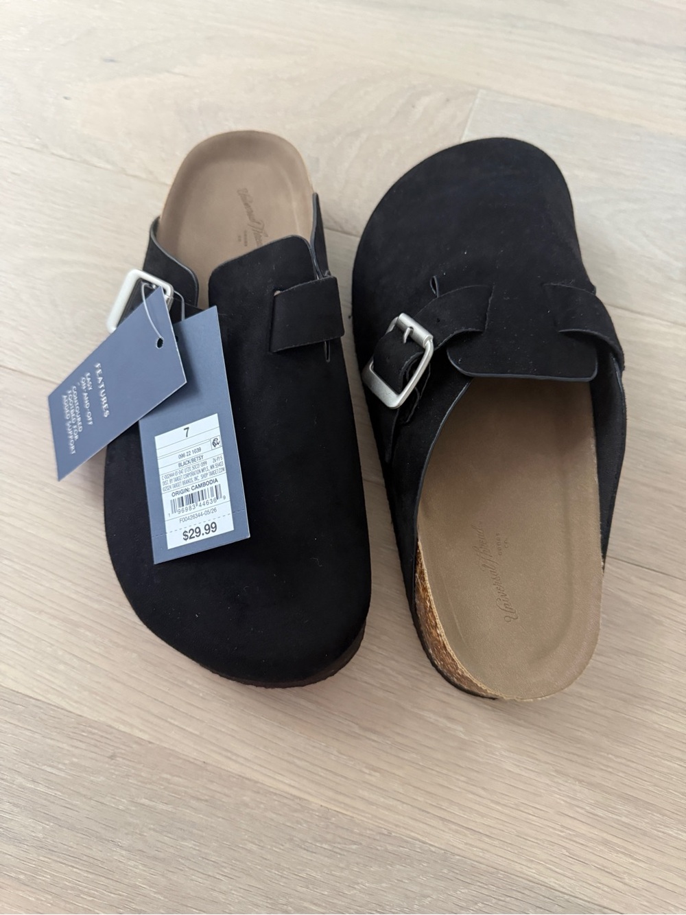 Universal Thread Women's Black Suede Clog Mules size 7 NWT!! - Picture 6 of 6